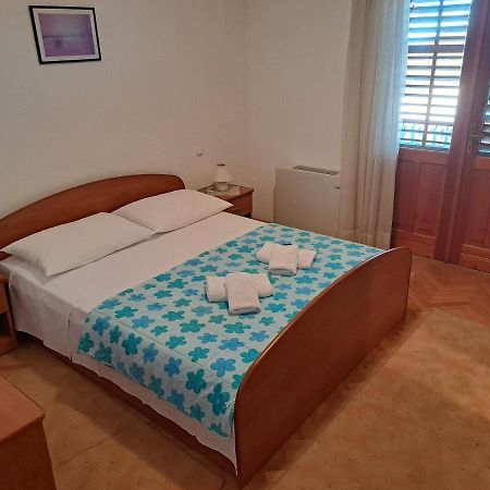 Apartment With Splendid Sea View Trogir Exterior foto
