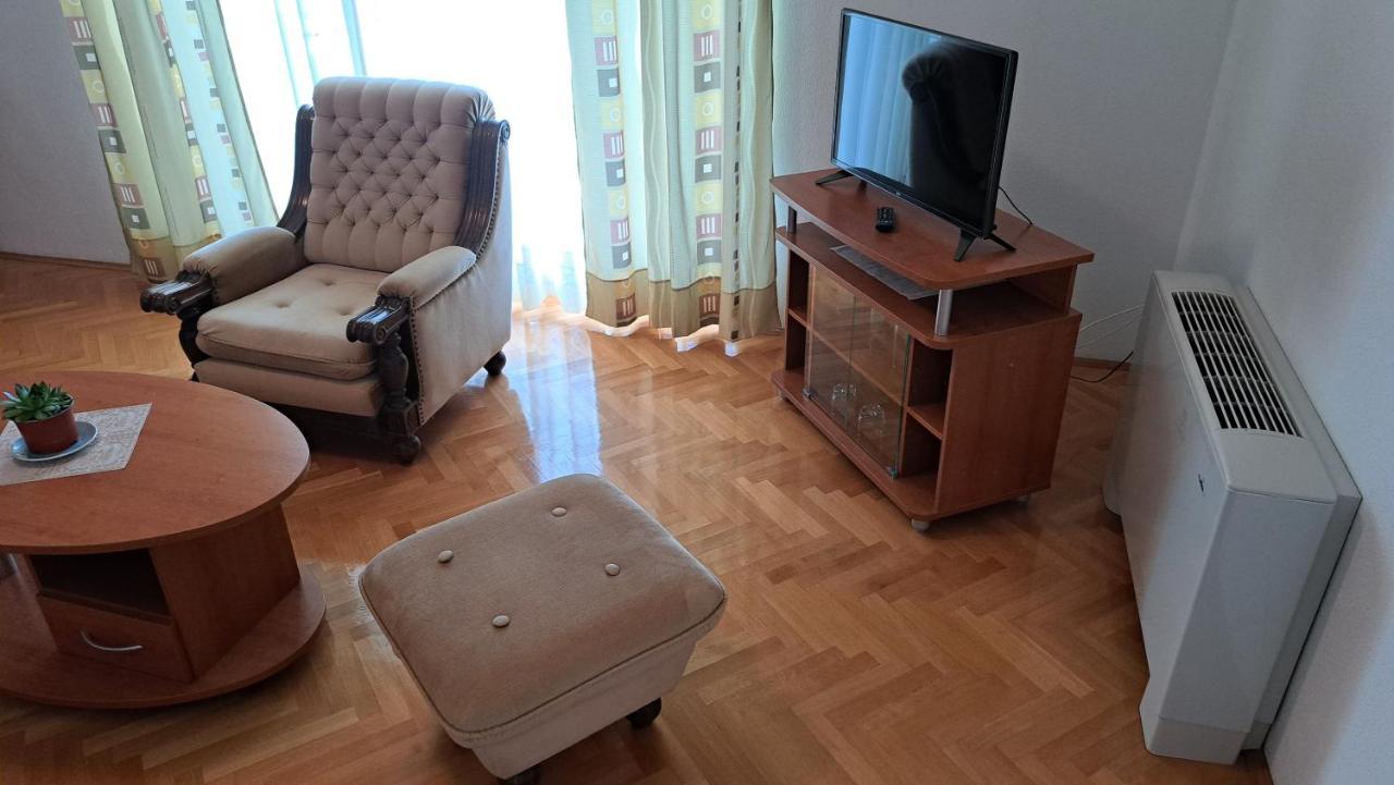 Apartment With Splendid Sea View Trogir Exterior foto