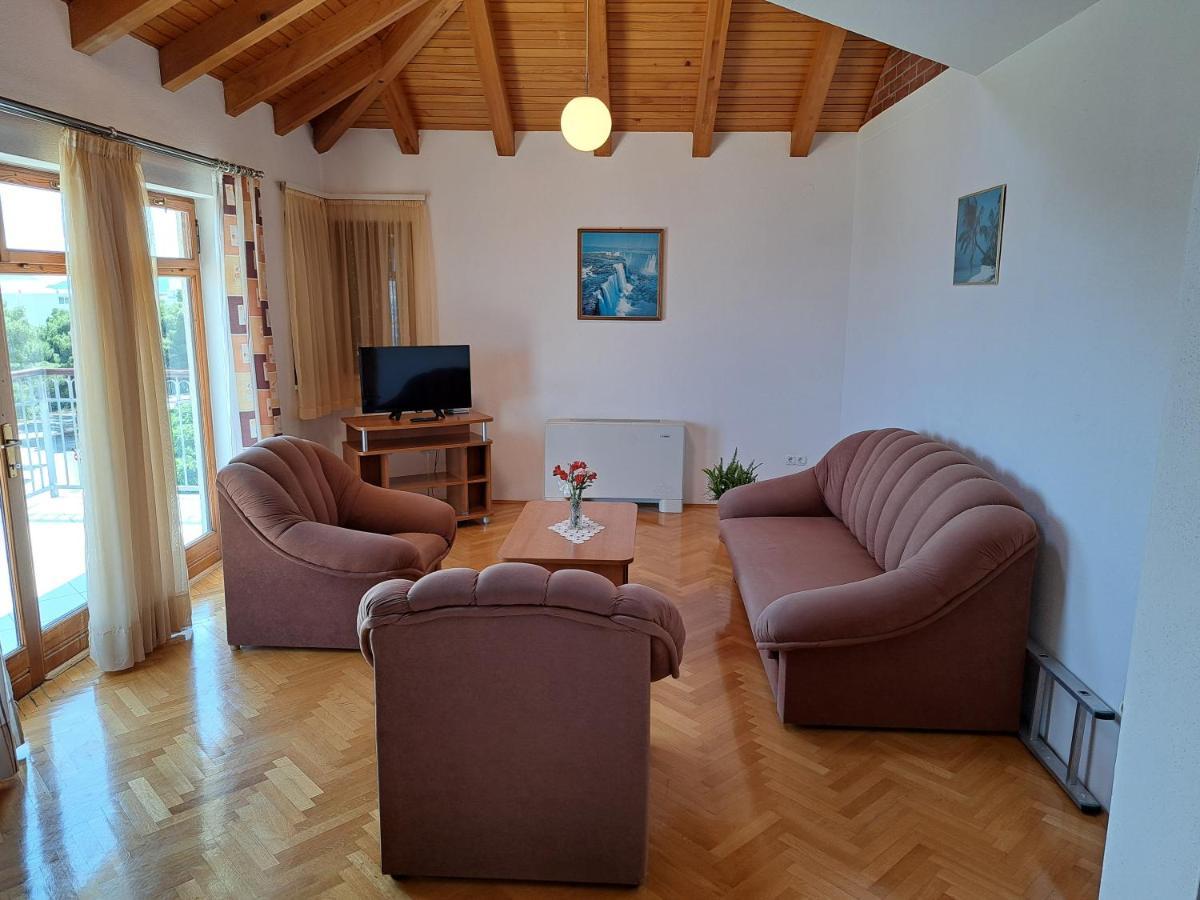Apartment With Splendid Sea View Trogir Exterior foto