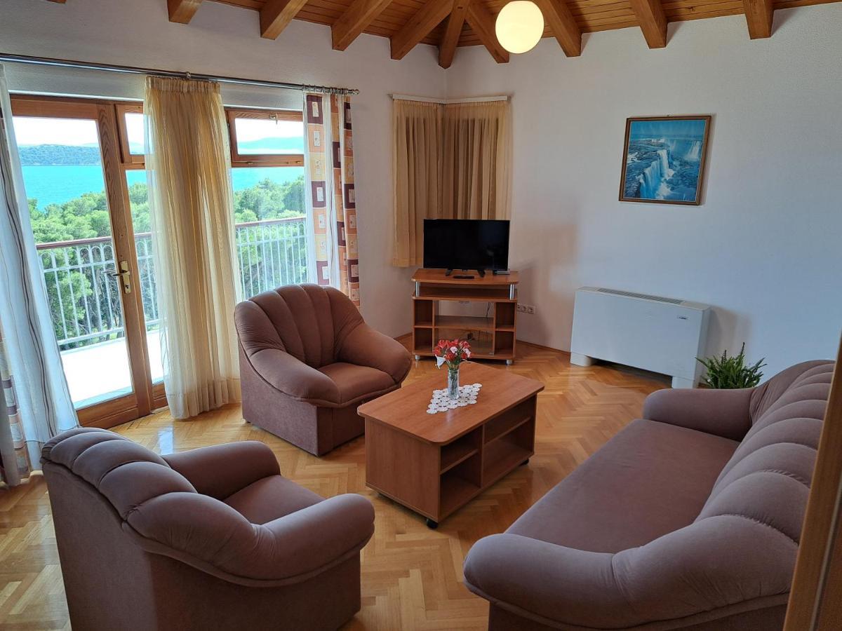 Apartment With Splendid Sea View Trogir Exterior foto
