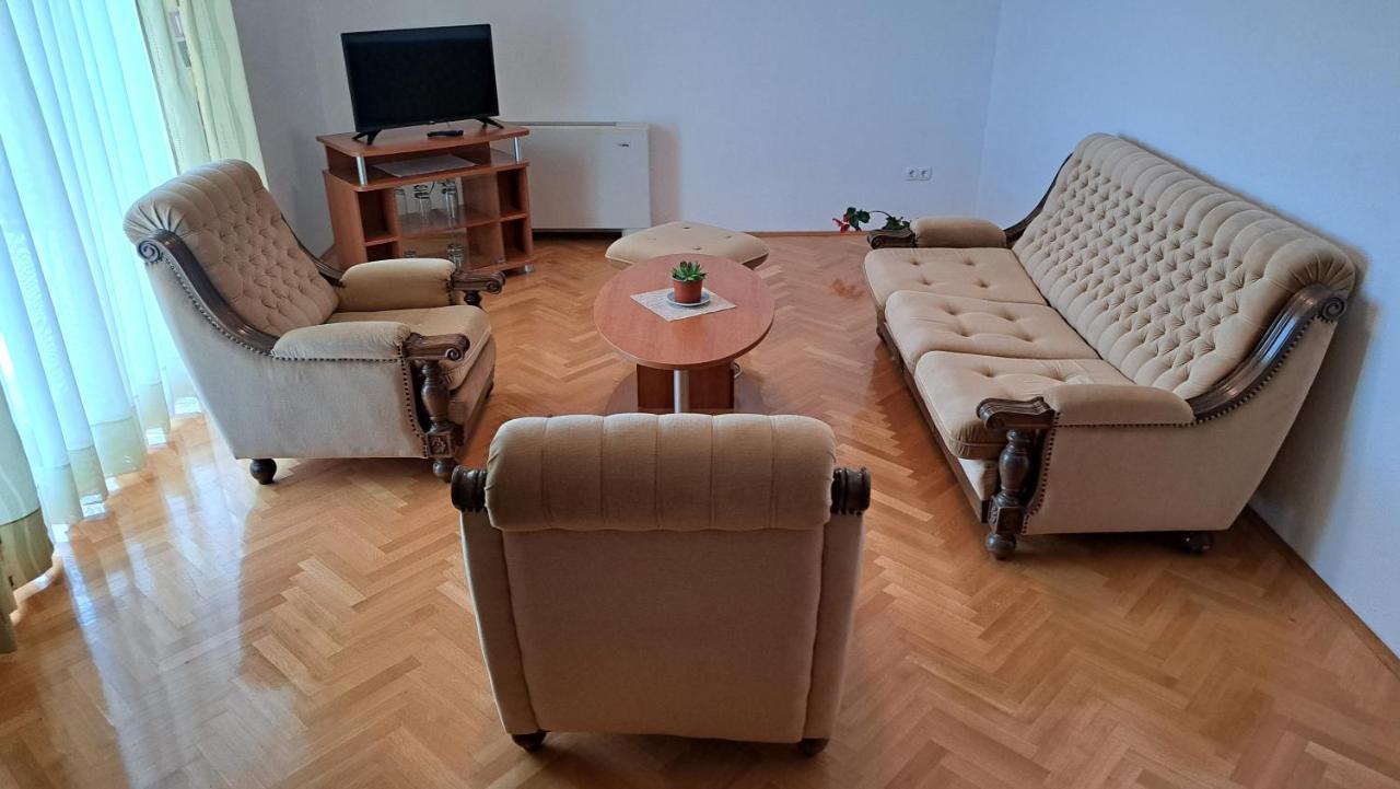 Apartment With Splendid Sea View Trogir Exterior foto