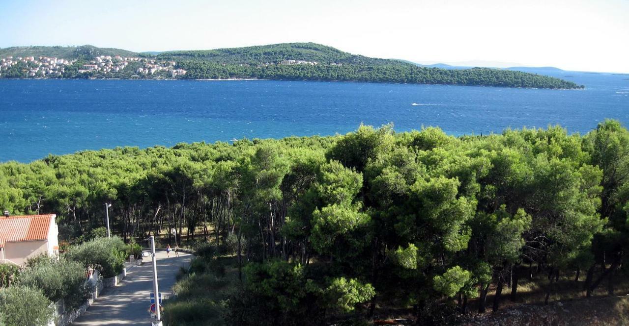 Apartment With Splendid Sea View Trogir Exterior foto