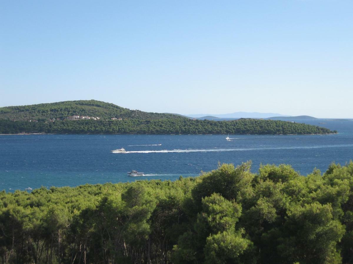 Apartment With Splendid Sea View Trogir Exterior foto