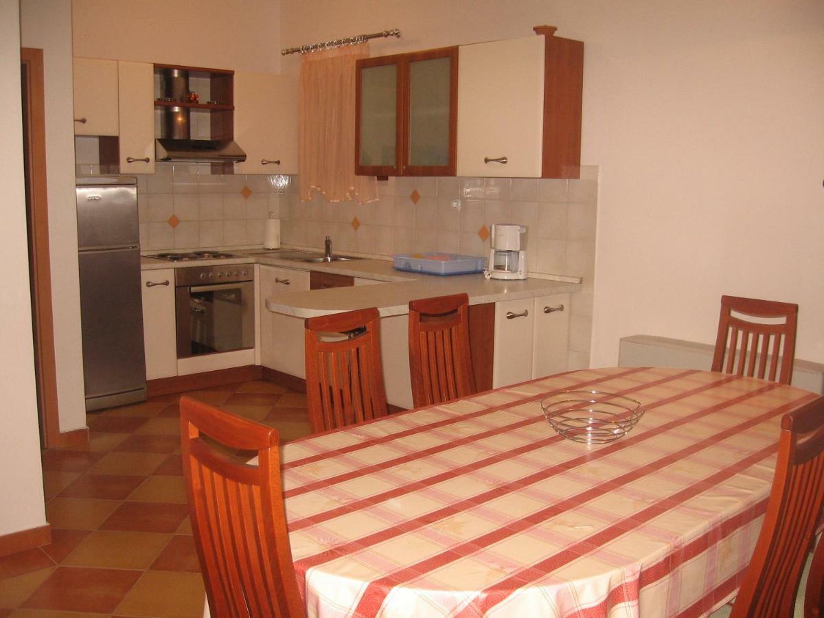 Apartment With Splendid Sea View Trogir Exterior foto